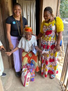 Queen Isabella Okafor donates relief materials to aged citizens, widows in Imo state