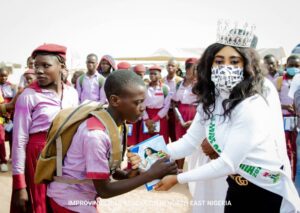 Face of Nigeria queen, Tracy Solomon donates educational materials to school in Taraba state